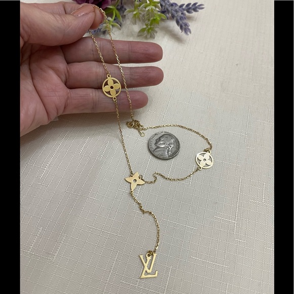 Pure 18K Inspired LV Necklace ⛓⭐️💛♥️ - Picture 10 of 11